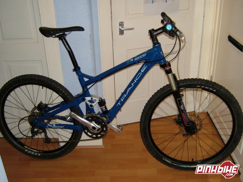 radio flyer ready to ride folding trike