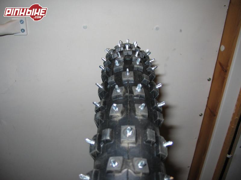 studded mountain bike tires 26